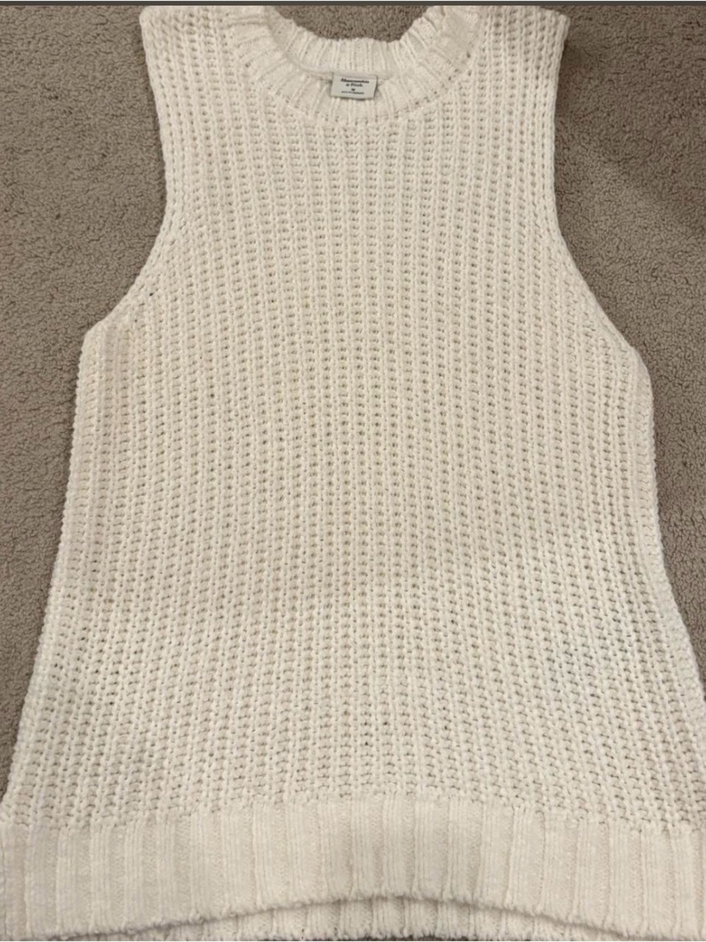 Abercrombie & Fitch Woman’s Cream Sweater Tank Top Size Medium